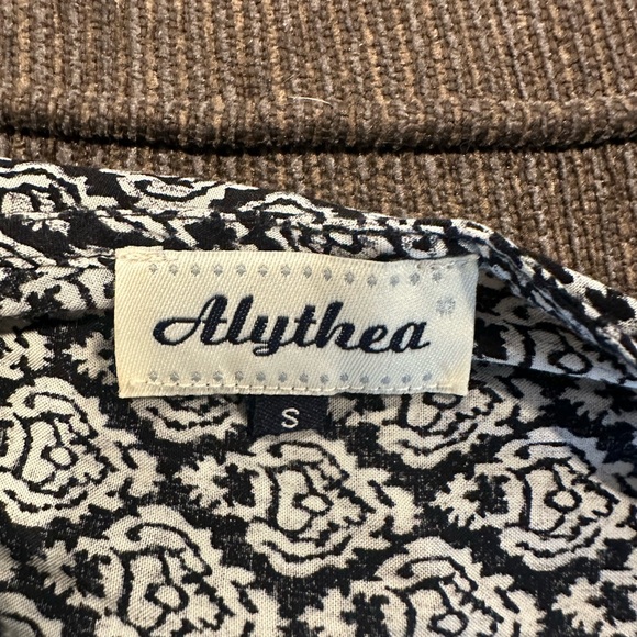 Alythea Romper - Picture 7 of 8